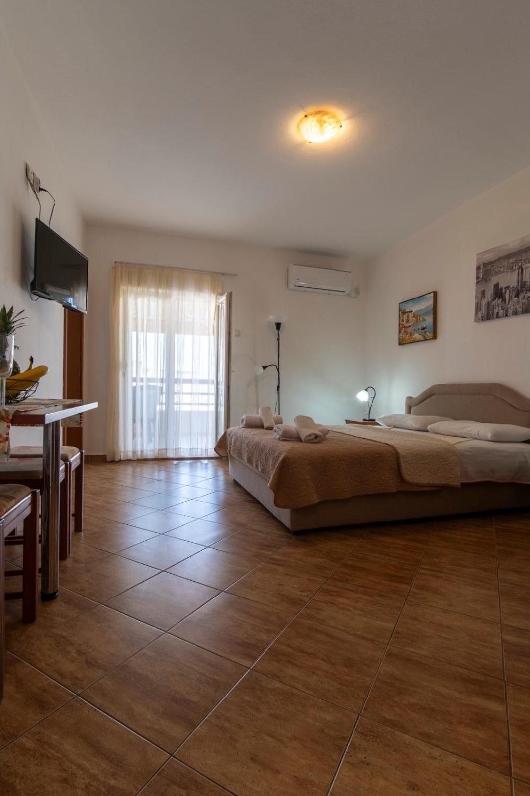 Petrovac Villa Savovic מראה חיצוני תמונה